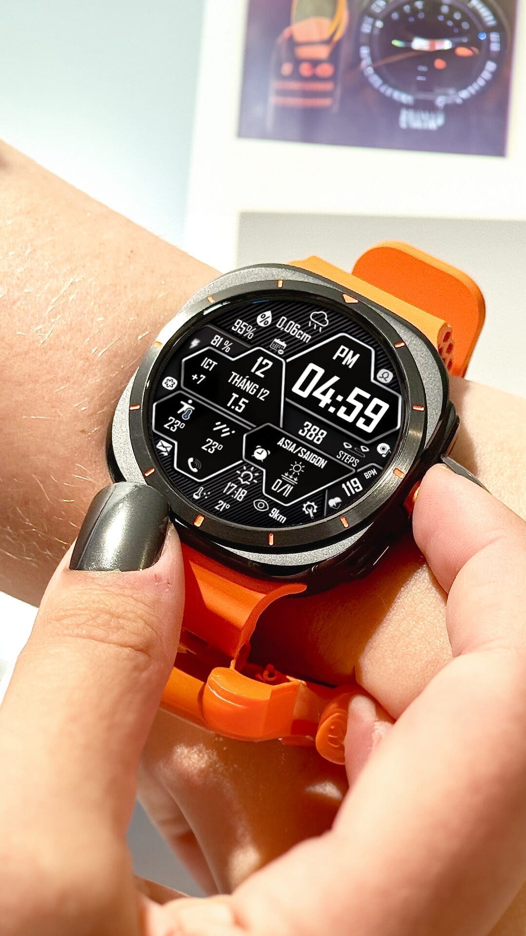 Wear OS watch face features - N-SPORT722 Digital Assemb Watch Face